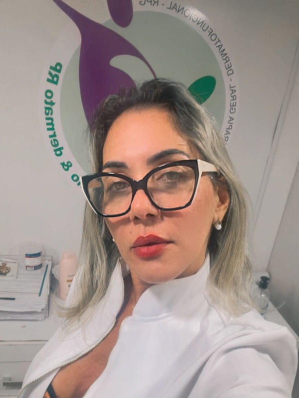 Érica Reis — massoterapeuta em Tijuca, Rio de Janeiro